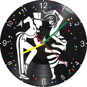 Часы в виде виниловой пластинки